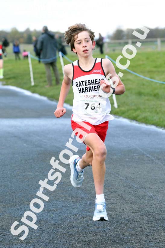 Boys and grils under-13s, Heaton Memorial 10k Road Race, Town Moor, Newcastle.  Photo: David T. Hewitson/Sports for All Pics